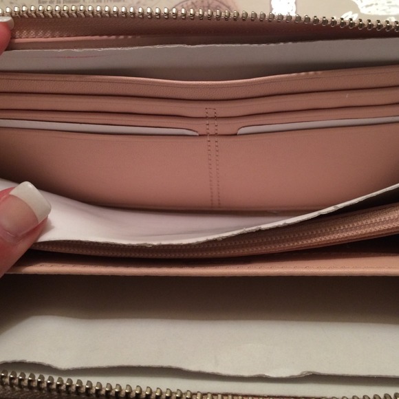 SOLD --Pink COACH Wallet - Picture 4 of 4