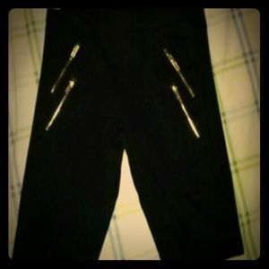 BLAKC LEGGINGS WITH  4 GOLDEN ZIPPERZ