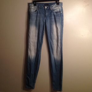 BEBE light denim jeans in size 27