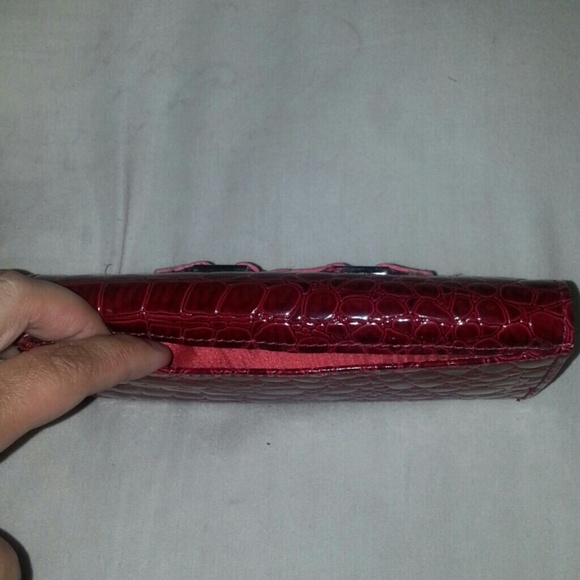 Red Wallet - Picture 2 of 4