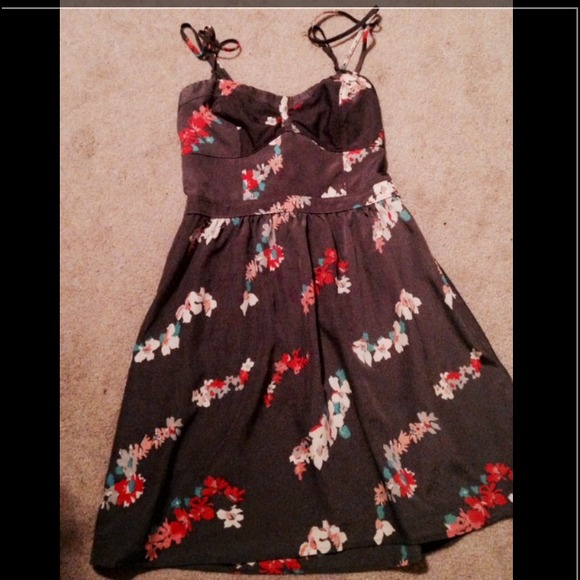 🎉Last Call🎉🎉American Eagle size 8 dress.