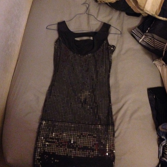 🚫SOLD ON VINTED🚫Bebe sequin dress