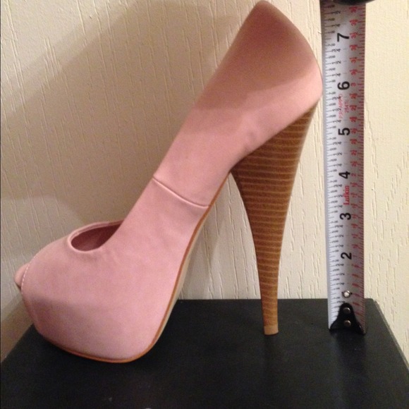 JustFab Lenora High Heels in Blush Size 6  *SOLD* - Picture 2 of 3