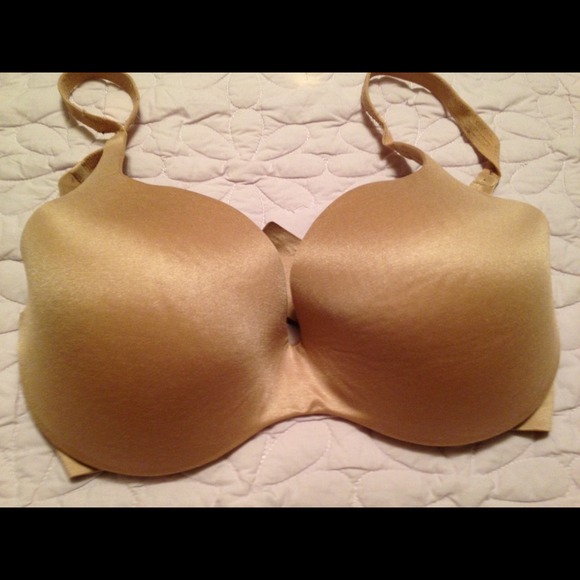 Victoria secret bra 36DD  just to big for me