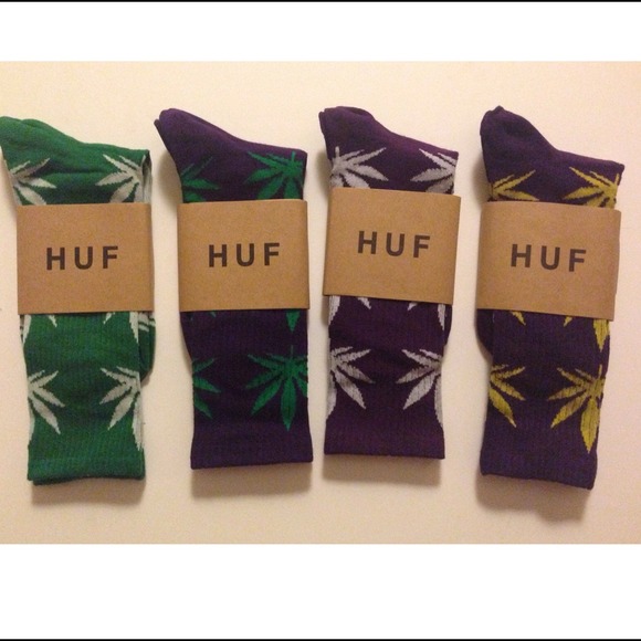 4 pairs of HUF socks