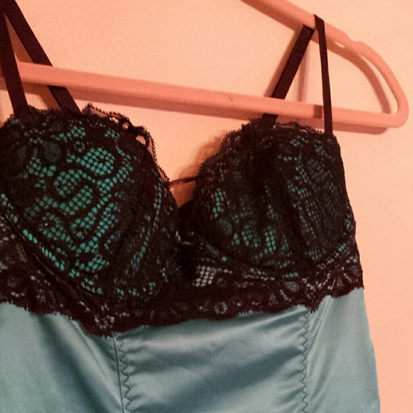 Frederick's of Hollywood Lingerie - Picture 2 of 4