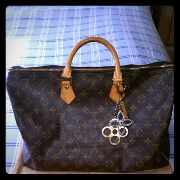 SOLD LOCALLY* Louis Vuitton Monogram Speedy 40