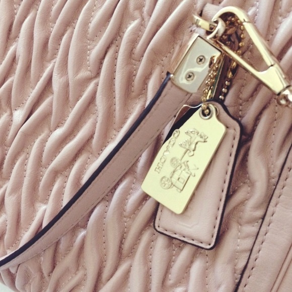 Authentic Coach leather handbag - Picture 4 of 4