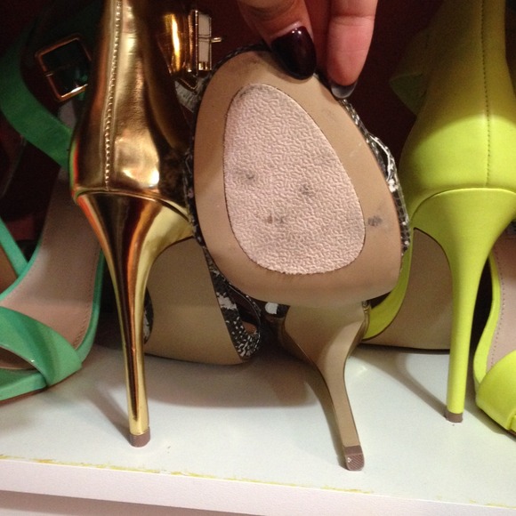 BNWOB Steve Madden Leather Snake Skin Heels - Picture 4 of 4
