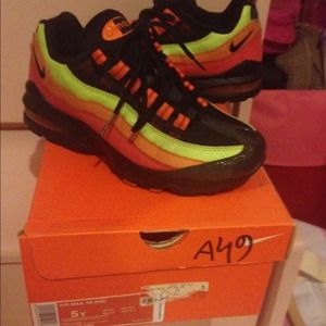 Neon Nike air max 95