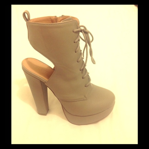 Forever 21 Shoes - Light Grey booties