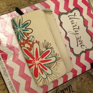 THIRTY ONE "FREE TO BE SOFT/PERFECT CENTS" WALLET