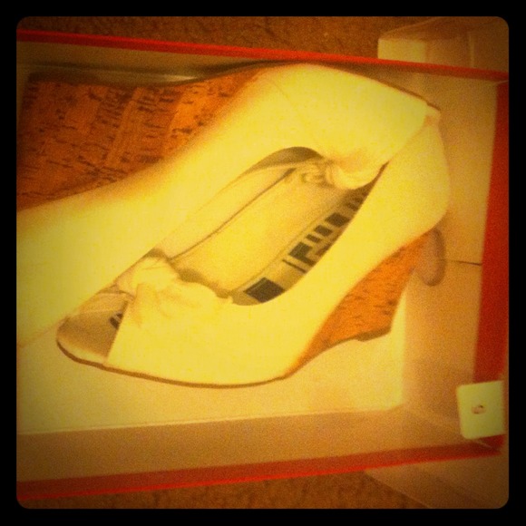 American Eagle Wedges