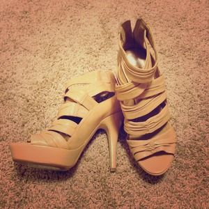 BCBG generation Nude Strappy sandals