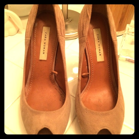 Combo! ZARA elegant high hills + purple pants