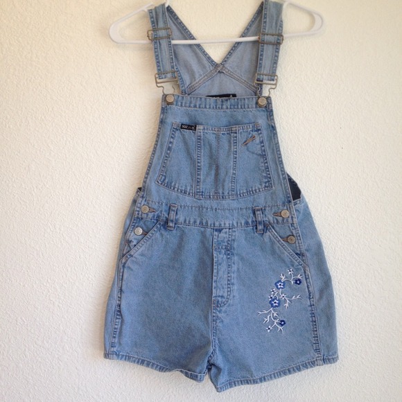 🚫SOLD🚫 vintage overalls romper small - Picture 2 of 3