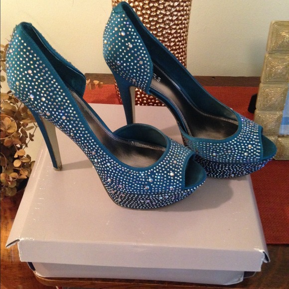 Blue Rhinestone Platform Pump