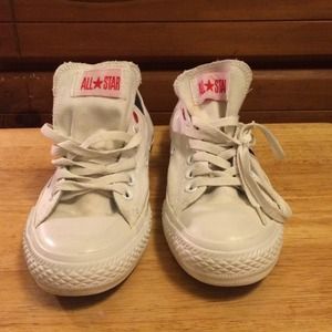 White Converse lo's (product) RED