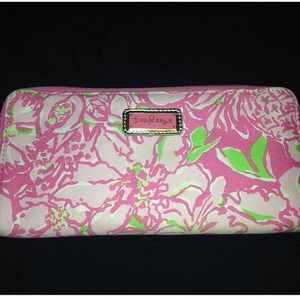 Lilly Pulitzer Mai tai pink lemonade wallet