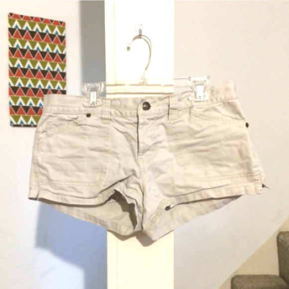 Abercrombie & Fitch Khaki Shorts