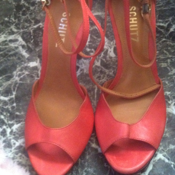 About 4 to 4.5 inch heels