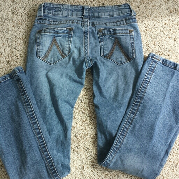 Denim - Picture 2 of 4