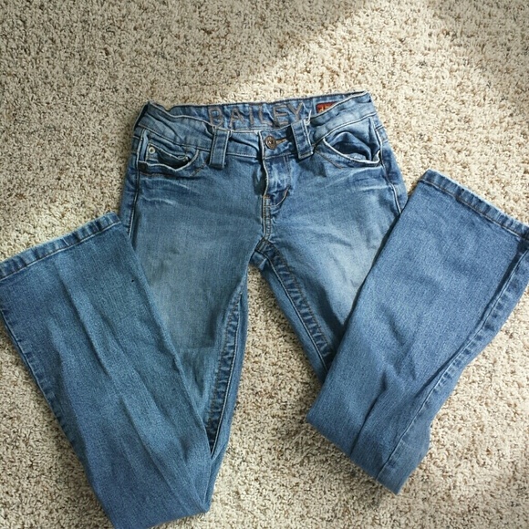 Denim - Picture 3 of 4