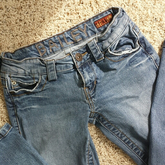Denim - Picture 4 of 4