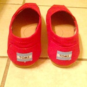 Red Toms