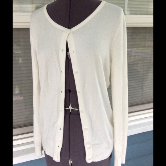 Kenneth Cole Sweaters - KENNETH COLE Cream Sweater Cardigan