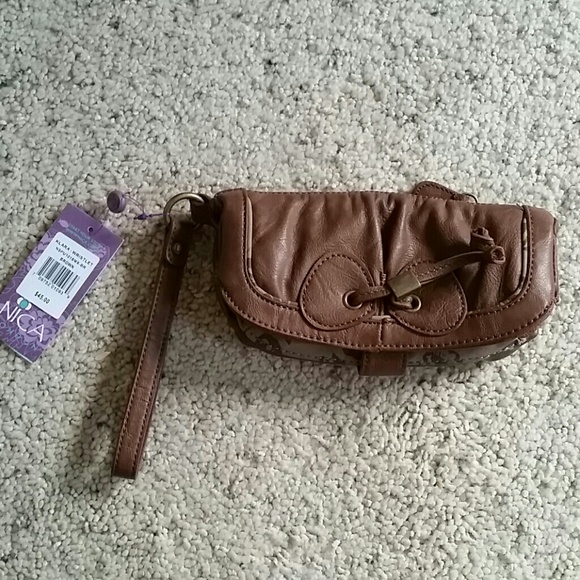 Nica brown wristlet