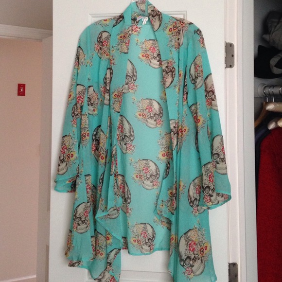 Tobi Tops - Skull Candy Kimono
