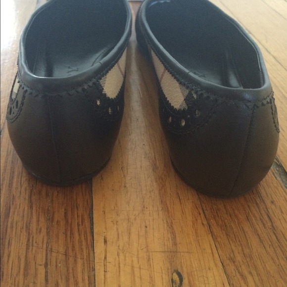 💜SOLD💜NIB 100% Authentic Burberry ballet flats40 - Picture 4 of 4