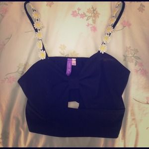 Black daisy LF top