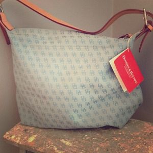 Fair blue dooney & Bourke large NWT shoulder