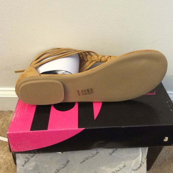 Brand New Michael Antonio Sandals - Picture 2 of 4