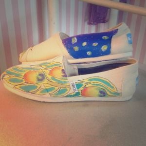 Hand painted toms from firefly 2014 festival
