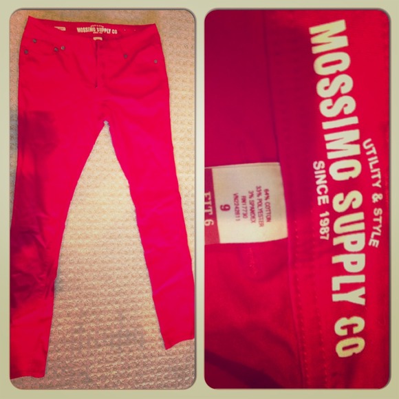 Mossimo red skinny stretch pants! Size 9.