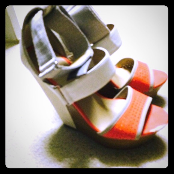 Aldo wedges.