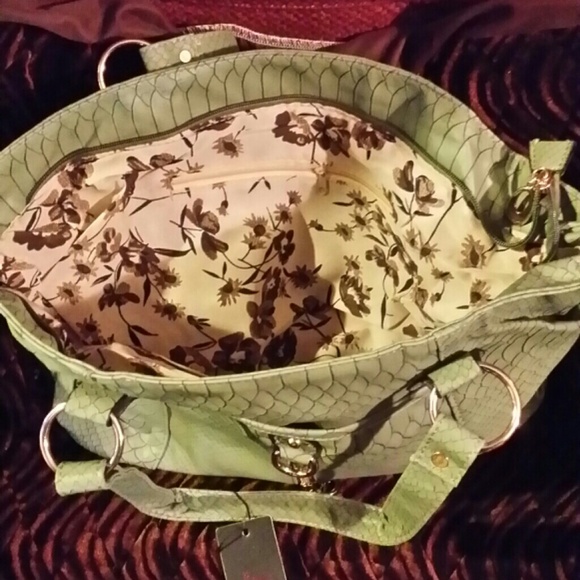 LRD Handbag - Picture 3 of 4