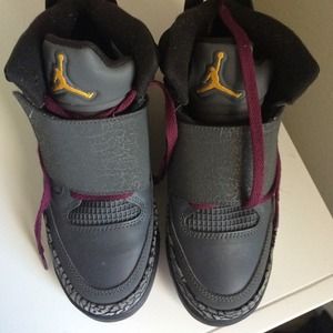 Air Jordan son of Mars boys