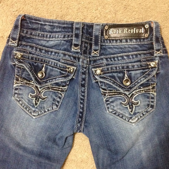 Sold locally! Rock Revival Evelyn boot jeans - Picture 3 of 3