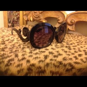 NOT PRADA Baroque style sunglasses! NWOT!