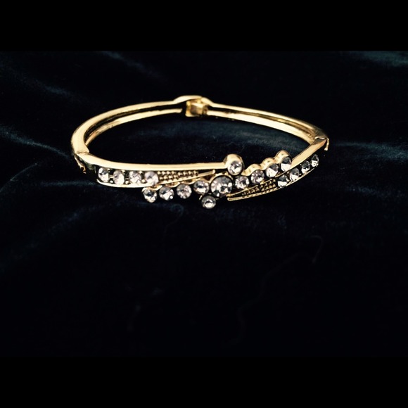 14K Gold Filled Bangle Bracelet
