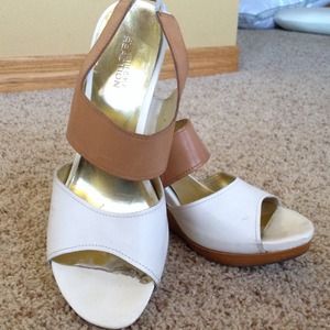 Kenneth Cole Reaction wedges