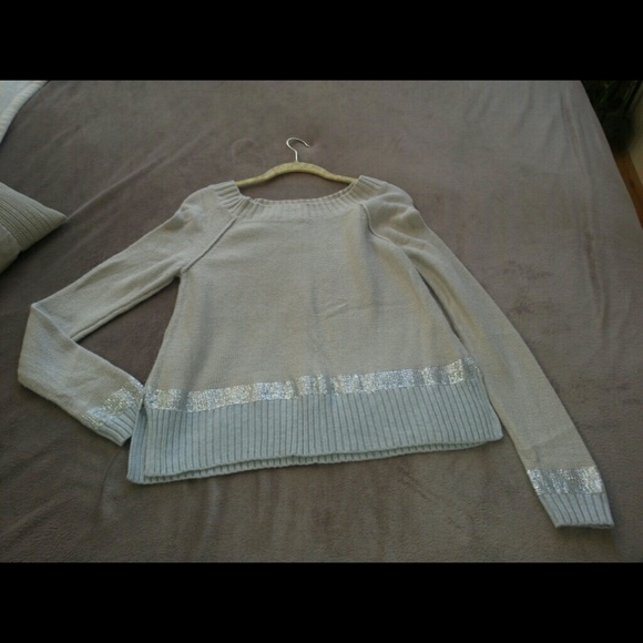 Crop sweater