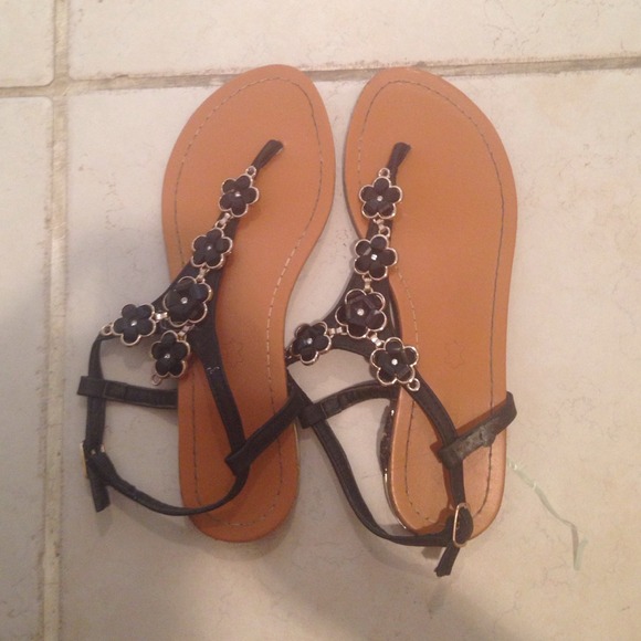 Flower sandals