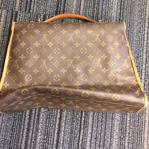 Lv vintage briefcase 🎀host pick🎀 - Picture 2 of 4