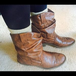Adorable cowgirl boots!