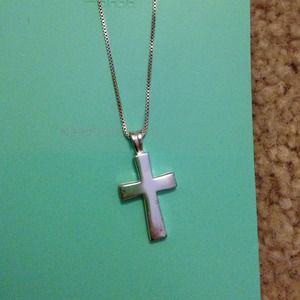 Simple cross necklace